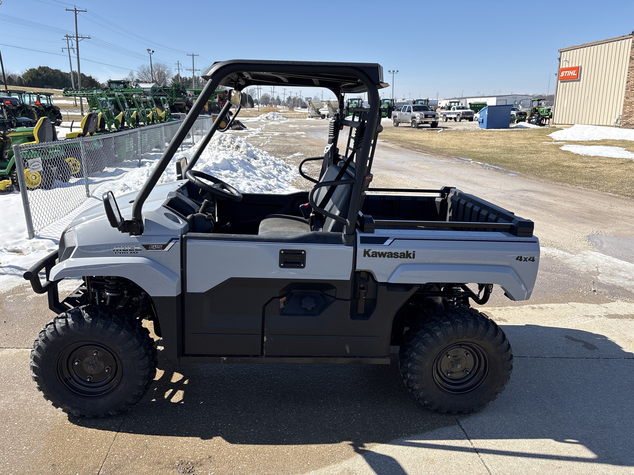  2025 Kawasaki Mule Pro-MX at Heritage Tractor in Geneseo, IL