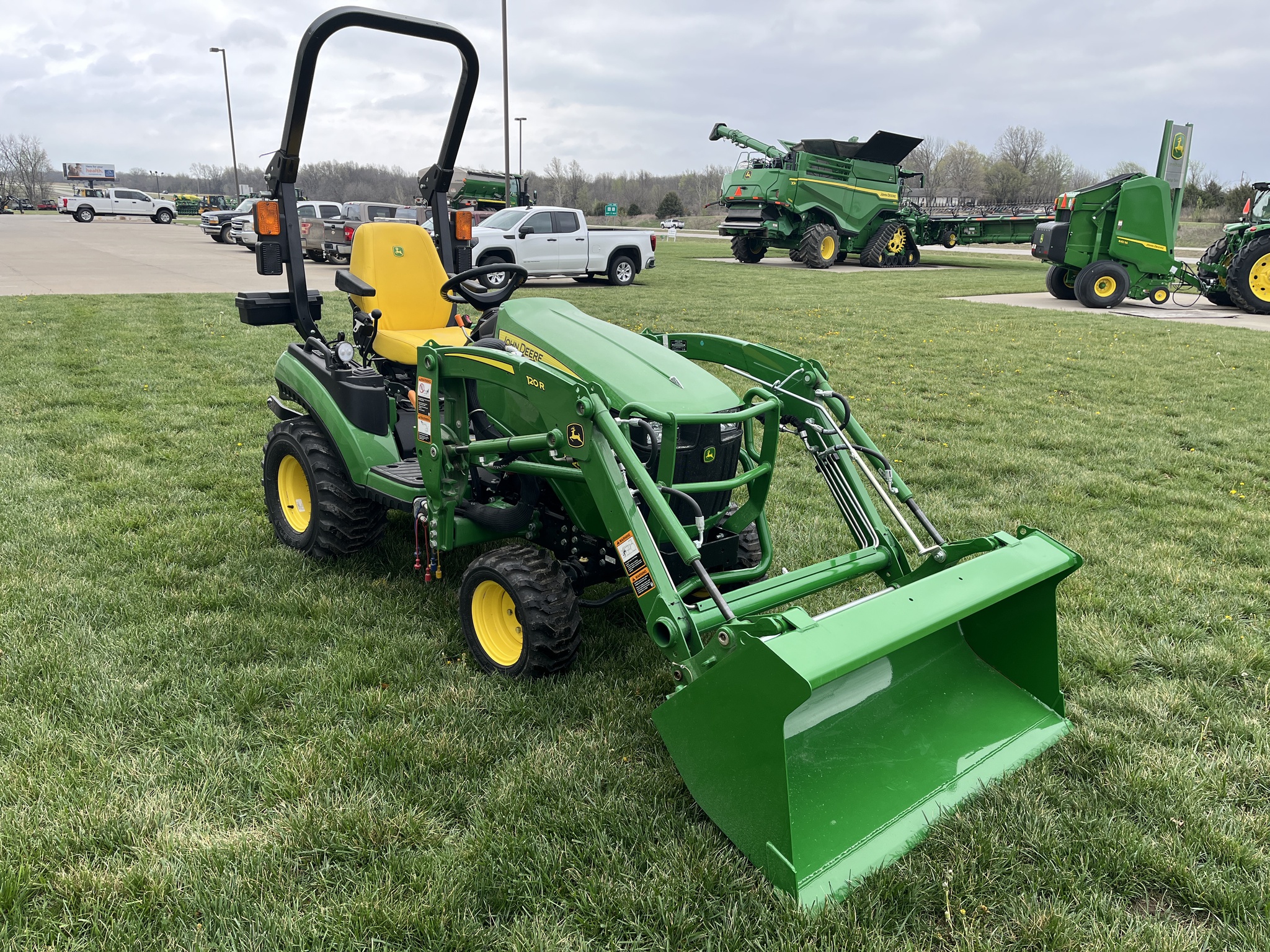  2025 John Deere 1025R at Heritage Tractor in Adrian, MO