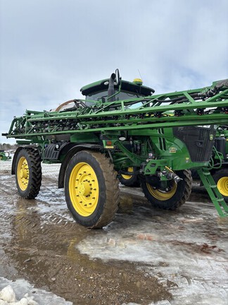  John Deere R4060