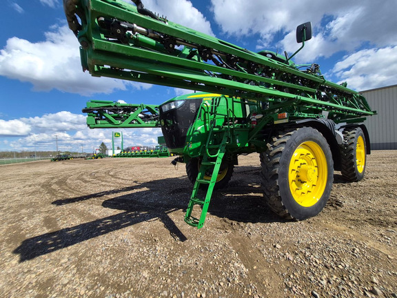 Used 2020 John Deere R4060 Self Propelled Sprayers at Horizon Ag & Turf in St. Paul, AB - Photo10