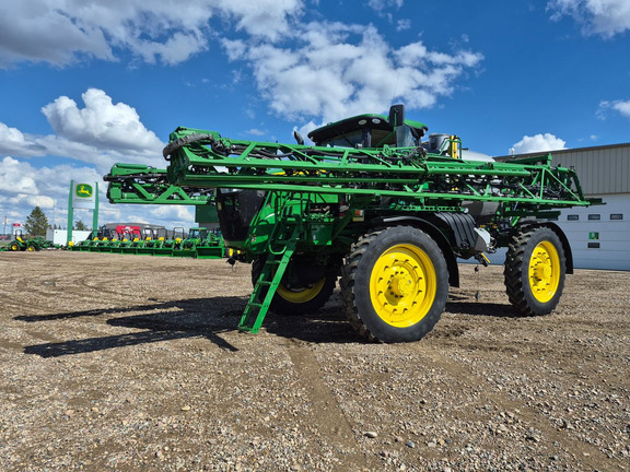 Used 2020 John Deere R4060 Self Propelled Sprayers at Horizon Ag & Turf in St. Paul, AB - Photo12