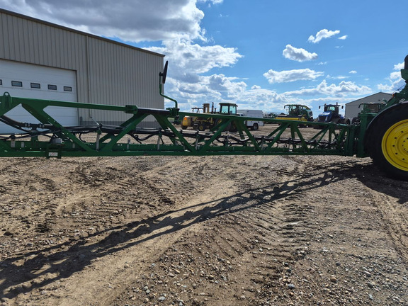 Used 2020 John Deere R4060 Self Propelled Sprayers at Horizon Ag & Turf in St. Paul, AB - Photo16