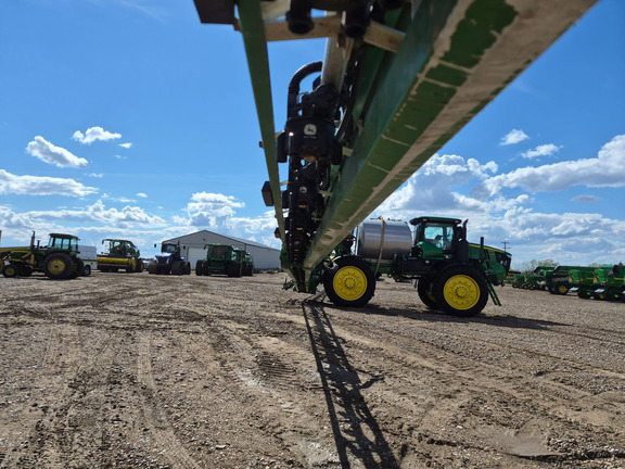 Used 2020 John Deere R4060 Self Propelled Sprayers at Horizon Ag & Turf in St. Paul, AB - Photo17