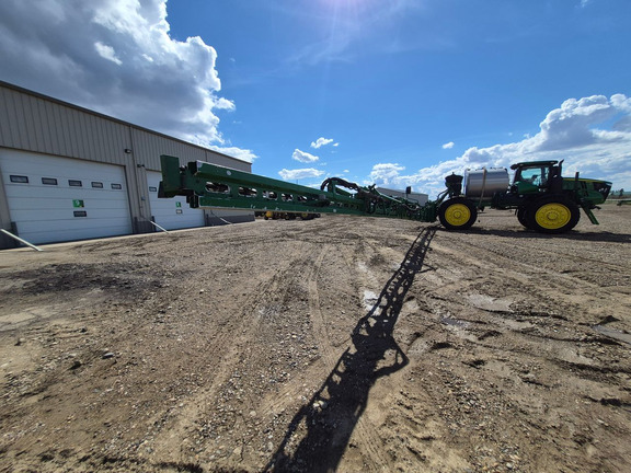 Used 2020 John Deere R4060 Self Propelled Sprayers at Horizon Ag & Turf in St. Paul, AB - Photo26