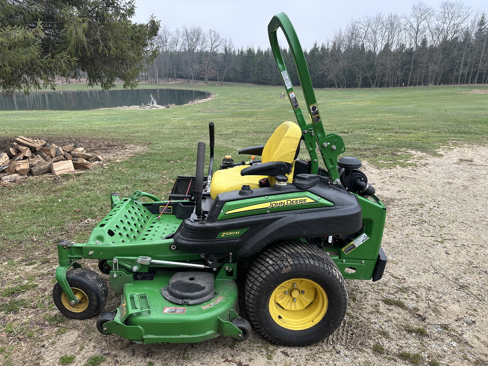2016 John Deere Z930M Image 4