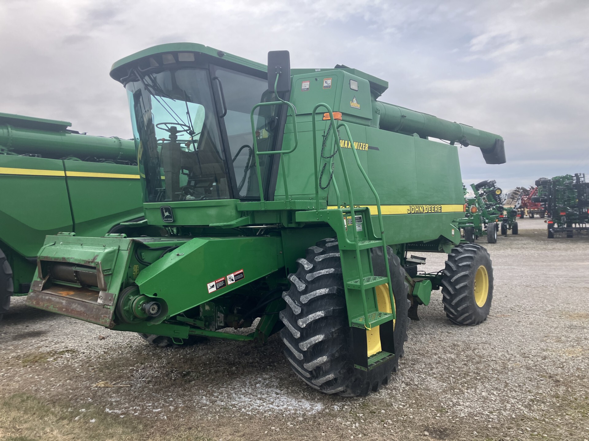 1998 John Deere 9410 Image 2