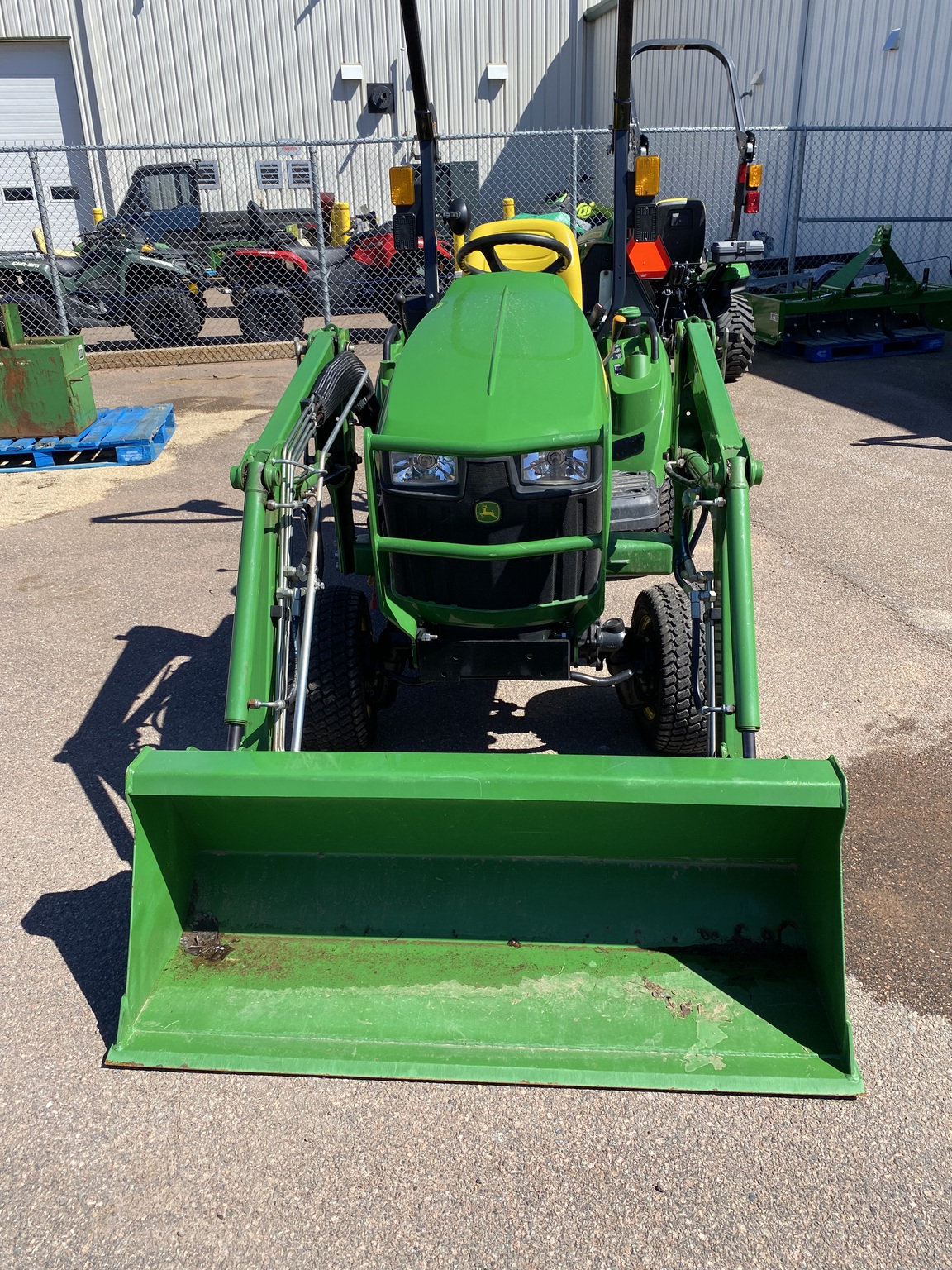 2022 John Deere 1023E Image 8