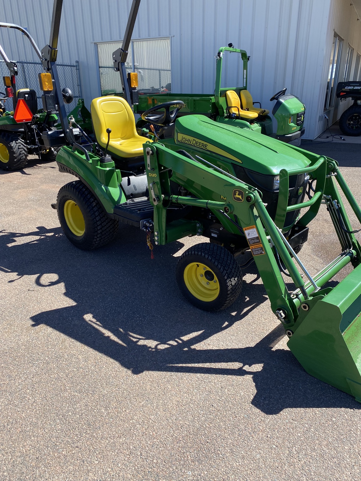 2022 John Deere 1023E Image 5