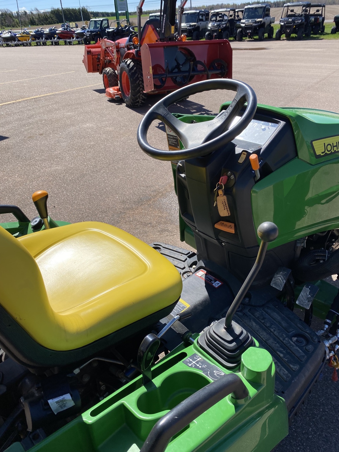 2022 John Deere 1023E Image 6