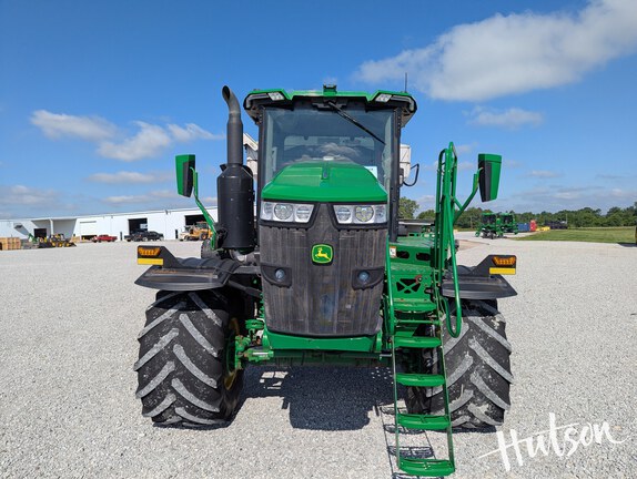 Photo of 2022 John Deere 800R
