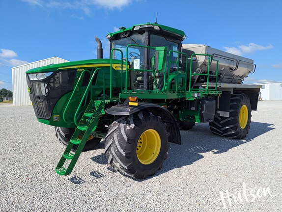 Photo of 2022 John Deere 800R