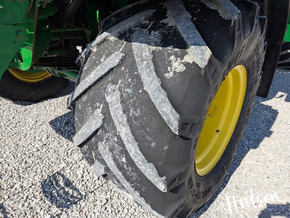 Photo of 2022 John Deere 800R