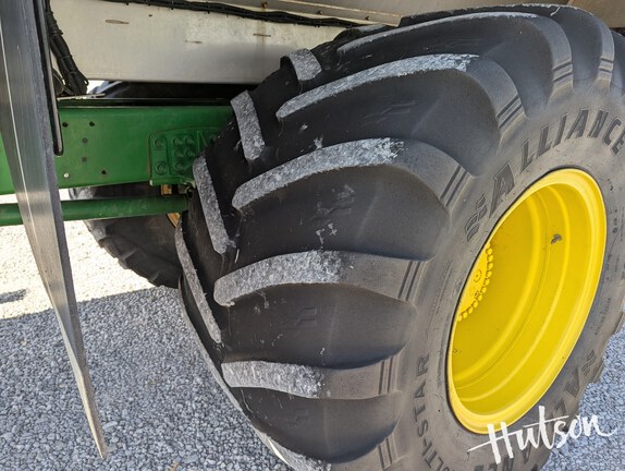 Photo of 2022 John Deere 800R