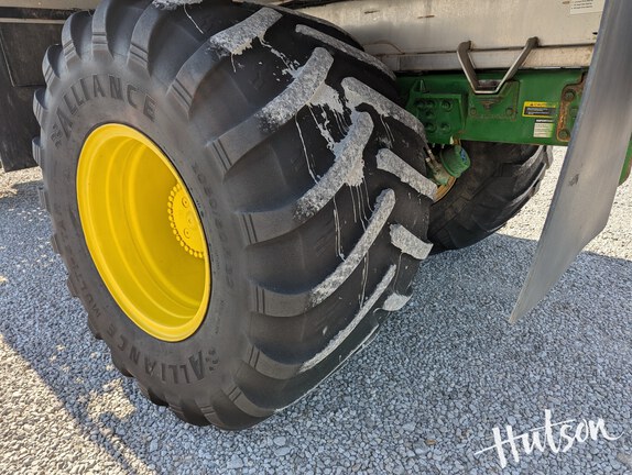 Photo of 2022 John Deere 800R