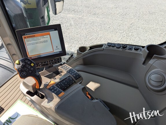 Photo of 2022 John Deere 800R