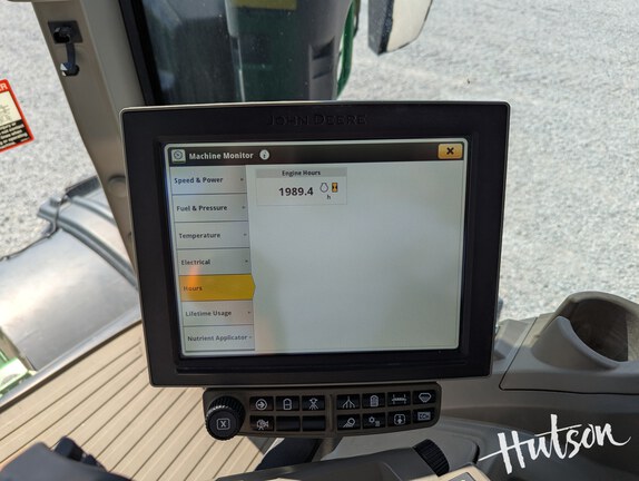 Photo of 2022 John Deere 800R