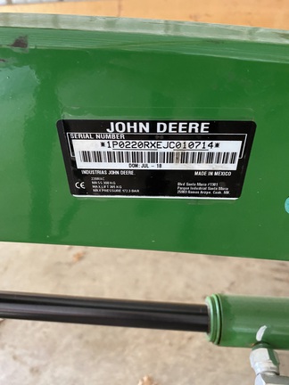 2018 John Deere 2038R - Photo2