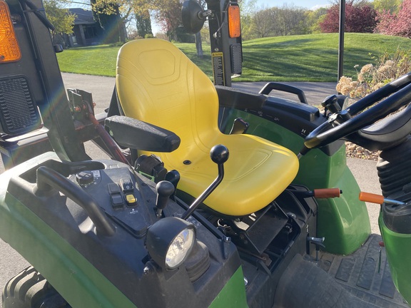 2018 John Deere 2038R - Photo7