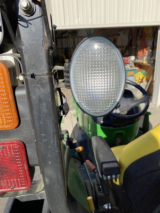 2018 John Deere 2038R - Photo12