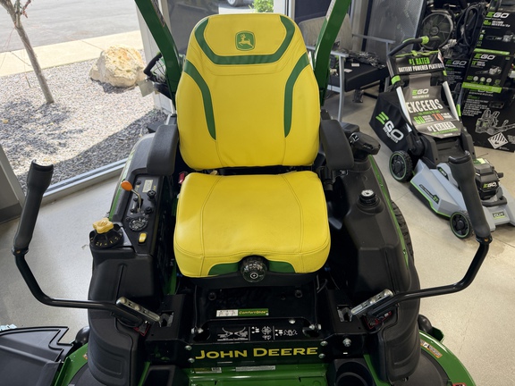 New In-Stock 2025 John Deere Z950R Zero Turn Mowers at Koenig Equipment in Knightstown, IN - Photo3