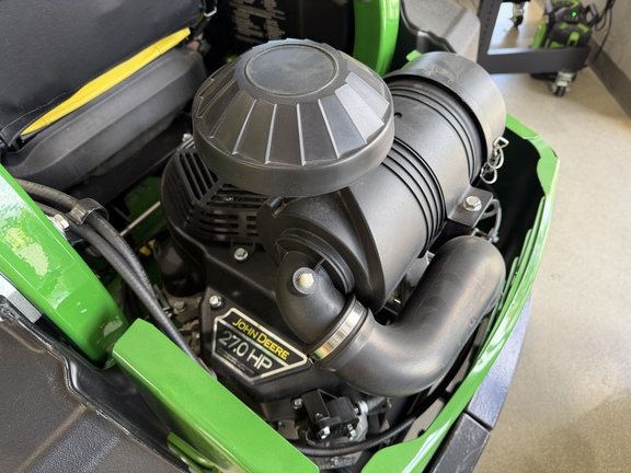 New In-Stock 2025 John Deere Z950R Zero Turn Mowers at Koenig Equipment in Knightstown, IN - Photo5
