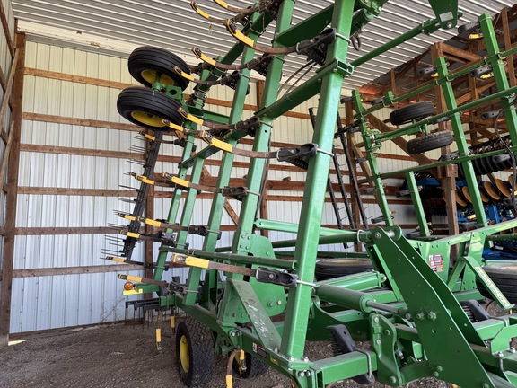 Photo of 2014 John Deere 2210
