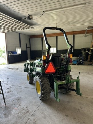 Photo of 2022 John Deere 2025R