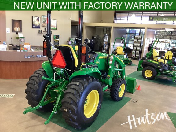Photo of 2025 John Deere 3033R