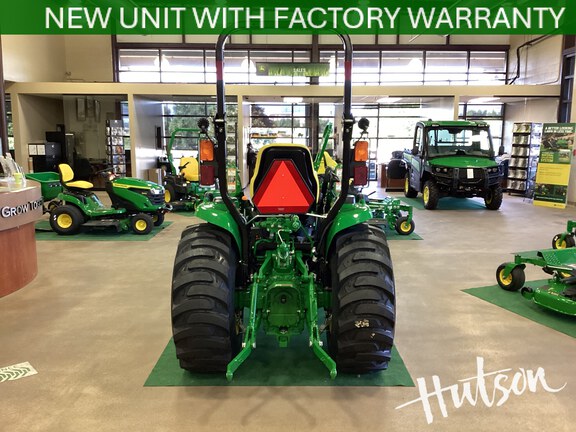 Photo of 2025 John Deere 3033R