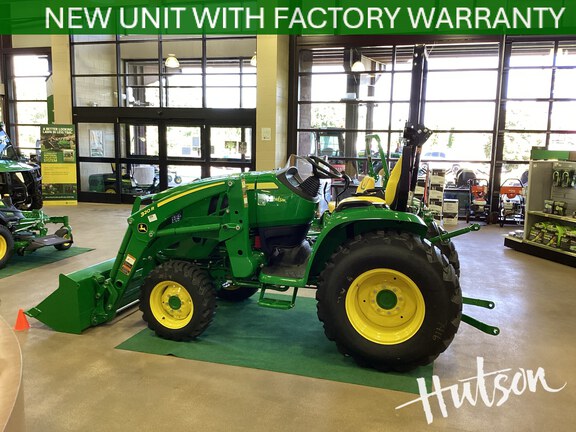 Photo of 2025 John Deere 3033R