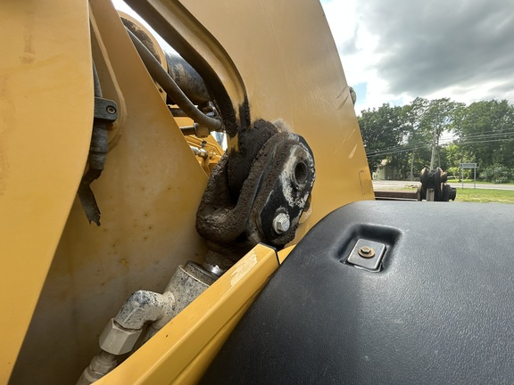 2018 Caterpillar 938M