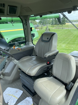 2024 John-Deere 9RT 590