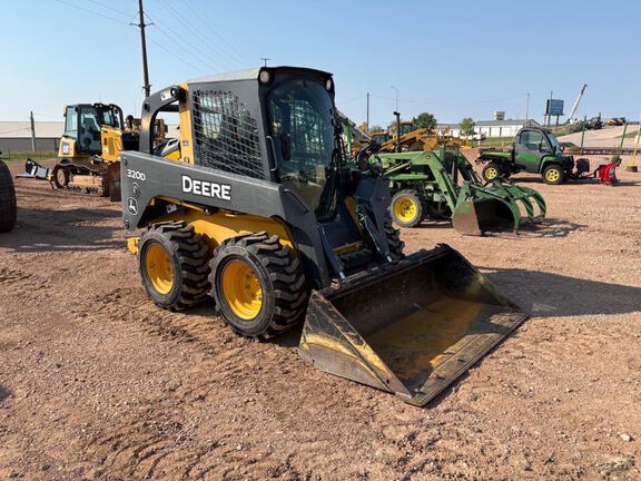 Photo of a 2012 John Deere 320D