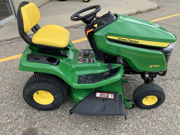 Used 2025 John Deere X330 Lawn & Garden Tractors at Horizon Ag & Turf in Edmonton West, AB - Photo3