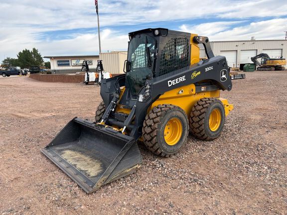 Photo of 2024 John Deere 330G