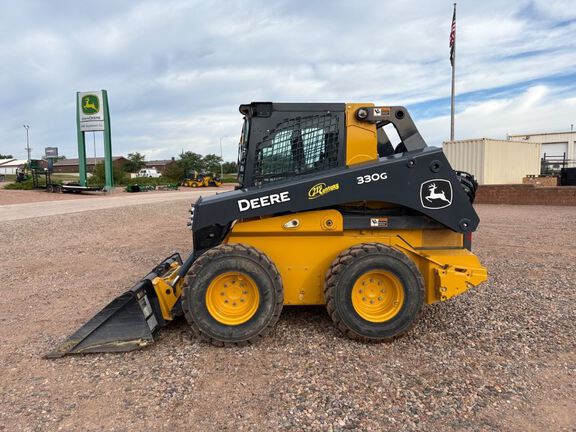 2024 John Deere 330G