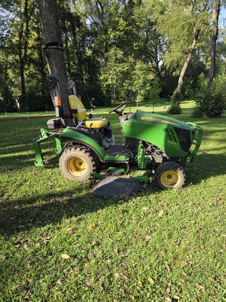 Used 2016 John Deere 1025R Compact Utility Tractors at Koenig Equipment in Franklin, IN - Photo1