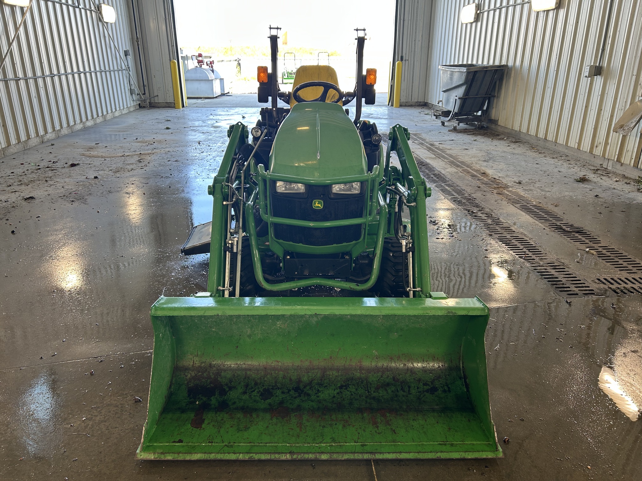 Used 2016 John Deere 1025R Compact Utility Tractors at Koenig Equipment in Franklin, IN - PhotoXL7