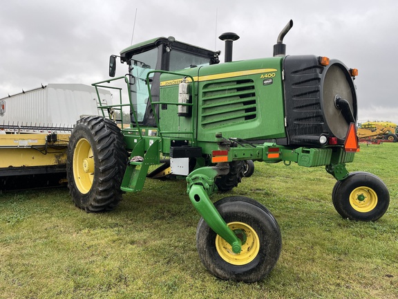 Used 2010 John Deere A400 Windrowers at Horizon Ag & Turf in Falher, AB - Photo5