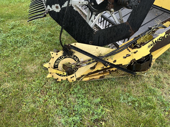 Used 2010 John Deere A400 Windrowers at Horizon Ag & Turf in Falher, AB - Photo4