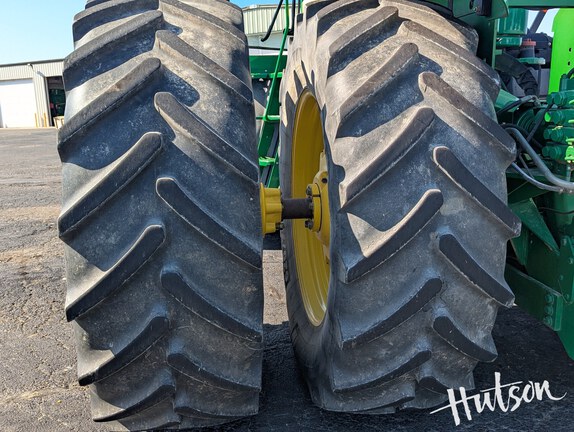 Photo of 2000 John Deere 9300