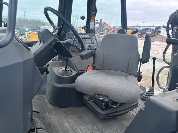 2018 John Deere 310SL