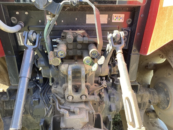  Case Farmall 110C - Photo9