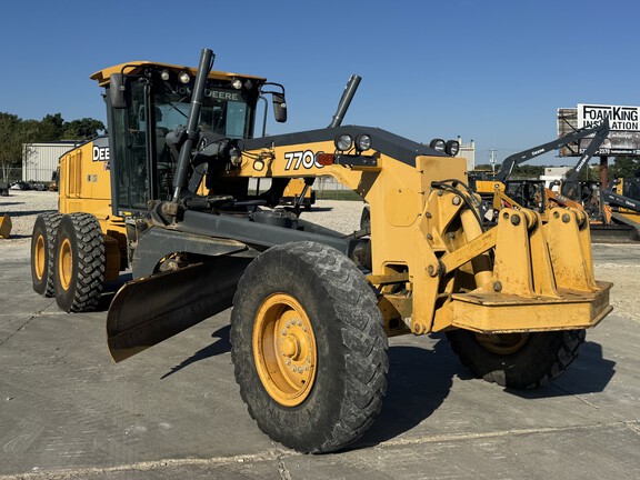2013 John Deere 770G