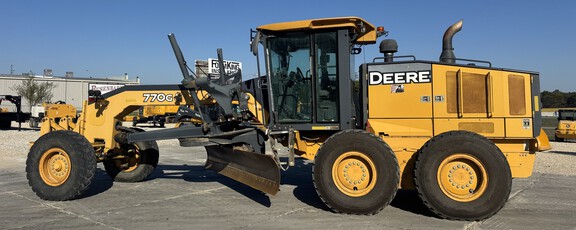 2013 John Deere 770G