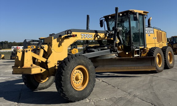2013 John Deere 770G