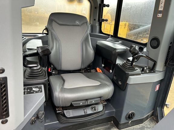 2023 John Deere 850L