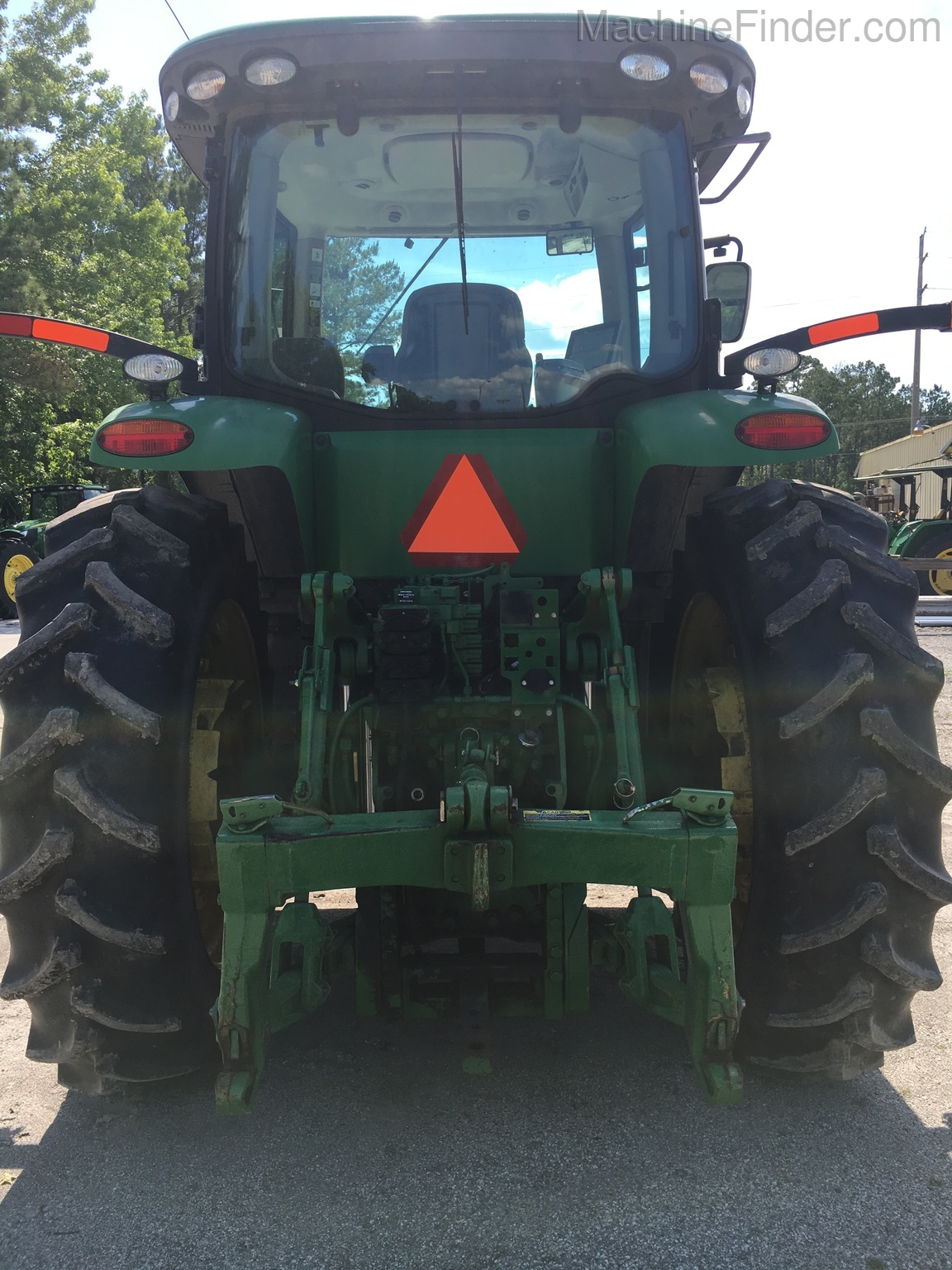 2015 John Deere 7230R Image 6