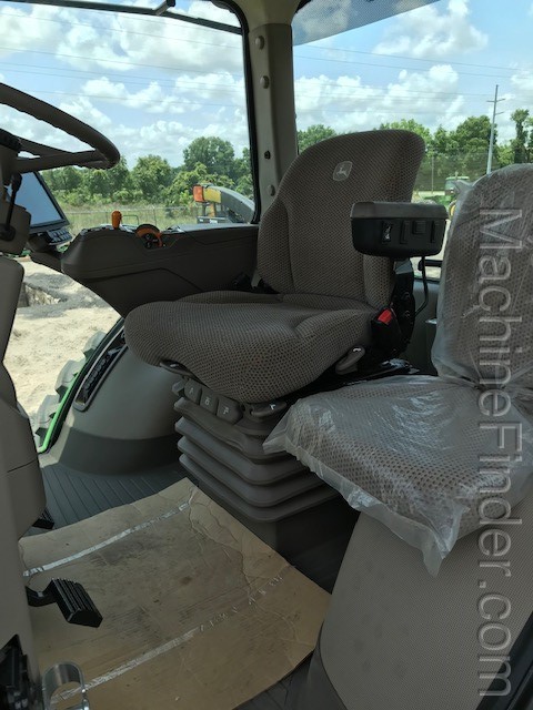 2018 John Deere 8295R Image 6