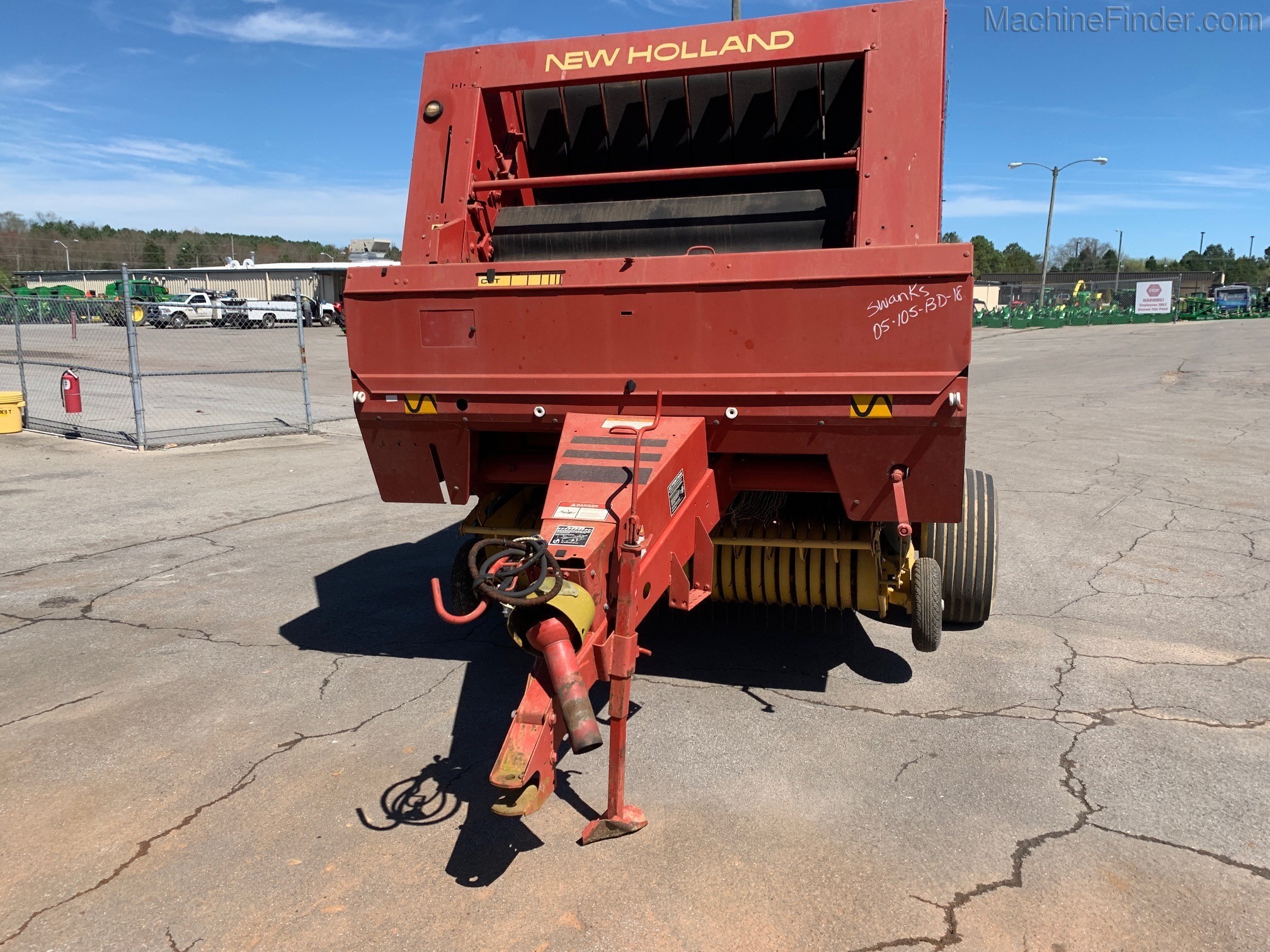 1994 New Holland 660 Image 2